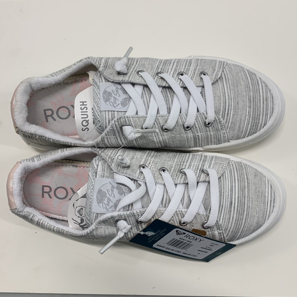 Roxy Gray and White Striped Flats
